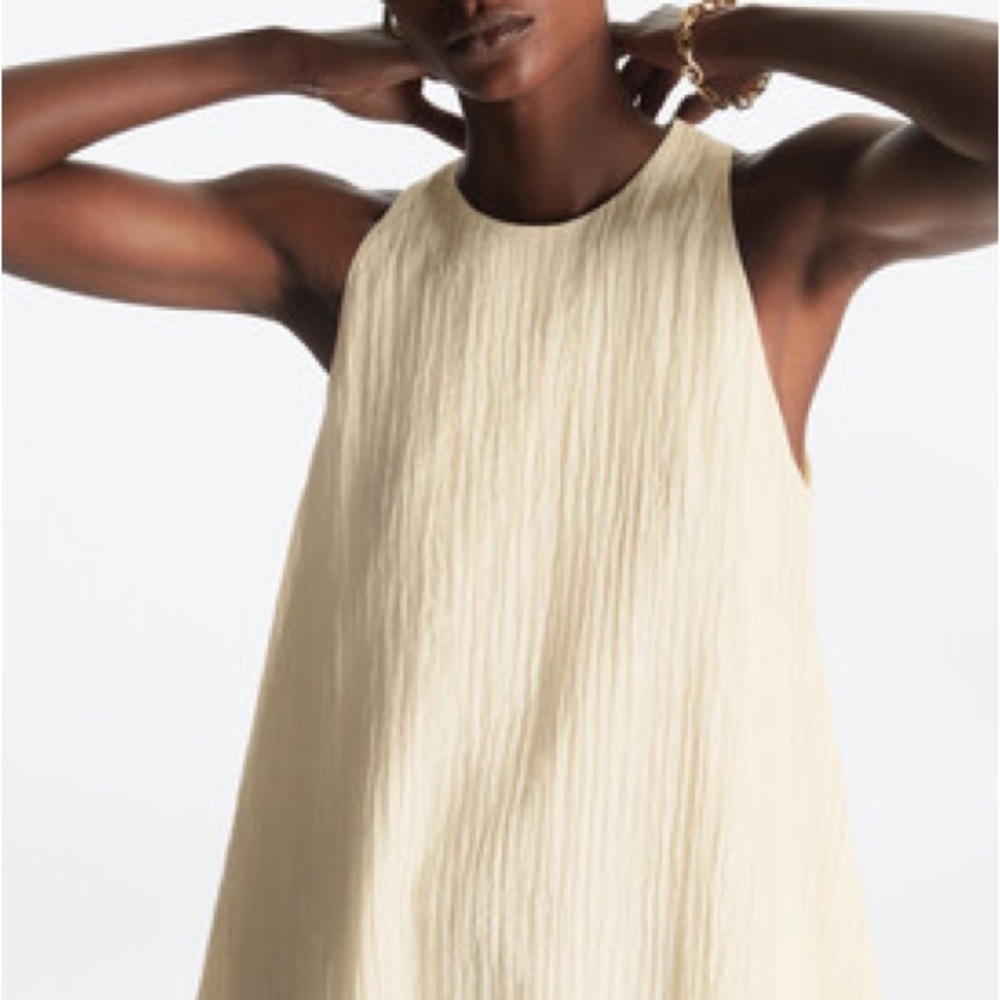 COS Sleeveless Cream Textured Dress